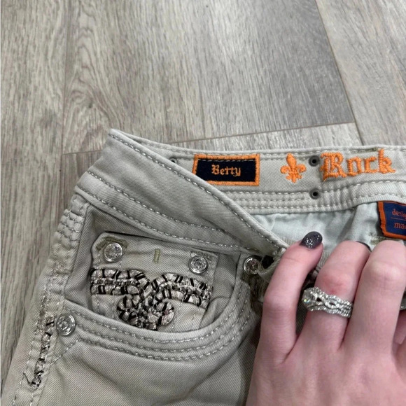 Rock Revival Betty Short Size 27 - Picture 6 of 11